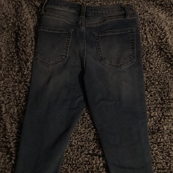Size 5 Arizona jeans - Picture 2 of 3
